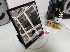 CHANEL ティッシュホルダー付きスタンドミラー