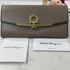 ✨未使用展示品・箱付き✨　Ferragamo 長財布　ガンチーニクロージャー Salvatore Ferragamo - ☆未使用☆ フェラガモ ガンチーニ 長