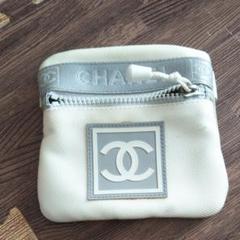 CHANELポーチ