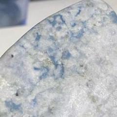 糸魚川 横川 青 翡翠　　　　　薙鎌 翡翠勾玉　☆8,800円☆ 糸魚川翡翠(横川産) 青色 勾玉 巴型 】 国産 天然石 糸魚川産