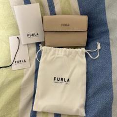 FURLA BABYLON 三つ折り財布 コンパクト ベージュ - メルカリ