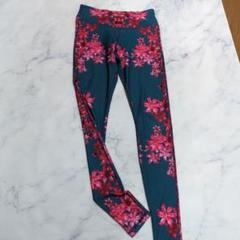 美品★アムニー/AUMNIE★脚長効果抜群ヨガレギンスのサムネイル