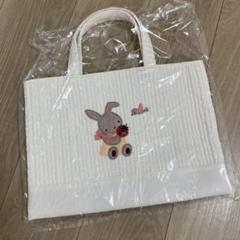 【新品未使用】ファミリア×ピオヌンナル バッグ　うさぎ milk ホワイト pionunnal×familiar | ファミリア公式サイト