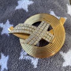 金色ゴールド色キラキラ大きめ個性的ブローチ