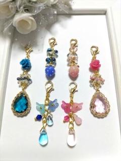 ハンドメイドチャーム　人工石薔薇ファルファーレ　ガラスドロップ　苺　お花