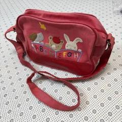 ☆ファミリア　アルファベット　刺繍　デニム　通園　ショルダーバッグ　赤