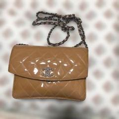 専用です CHANEL チェーンウォレット ベージュ エナメル 専用です CHANEL チェーンウォレット ベージュ エナメル - メルカリ