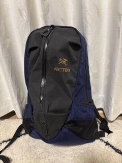 美品✨　アークテリクス　ビームス　40周年　アロー22 ブラウン　ネイビー 限定】ARC´TERYX アロー22 BEAMS別注 40周年限定品ネイビー