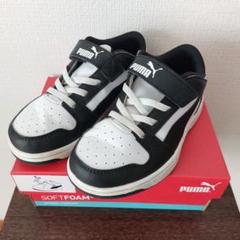 PUMA☆キッズ☆ローカットスニーカー☆17.0cm ☆白黒