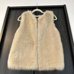 人気ブランド新作豊富 美品 23区オンワード樫山 フェイクファージレ 38 ベージュ トップス