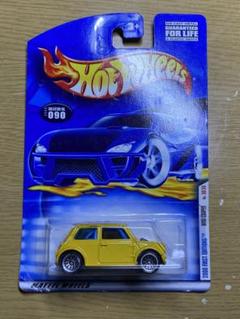 ホットウィール　モーリス ミニの赤青2台セット（The Italian Job） 新着ゲーム・おもちゃ・グッズ - ホットウィール モーリス ミニ