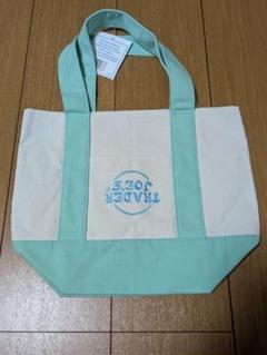TRADER JOE'S MINI PASTEL トート　刺繍逆さ向き品 TRADER JOE'S MINI PASTEL トート 刺繍逆さ向き品 - メルカリ