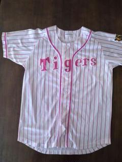 阪神タイガースユニホーム　ピンク背番号無し