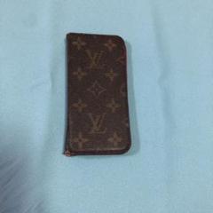 携帯カバー　Louise VUITTON