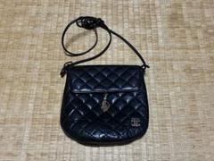 CHANEL シャネル ブラック レザー ショルダーバッグのサムネイル