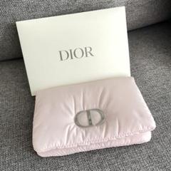 Dior ディオール ノベルティ ポーチ　ふわふわ　ピンクのサムネイル