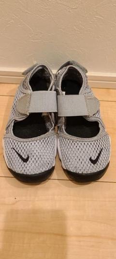 【新品未使用】NIKE リトルリフト　エアリフト　グレー　18cm 新品 NIKE AIR RIFT ナイキ エアリフト キッズ グレー 18cm