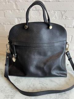 （美品） FURLA パイパー M FURLA パイパーL/ブラック - メルカリ