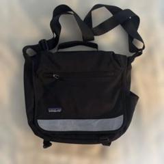 old patagonia パタゴニア 黒 メッセンジャーバッグ 古着 y2k