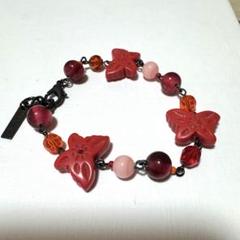 【ANNA SUI】赤い蝶のビーズブレスレット