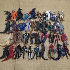 ウルトラマンフィギュア コレクション 約40体 51llXQIs4VL._UF350,350_QL50_.jpg