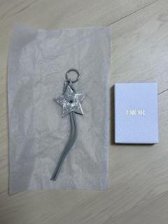 Dior 星型レザーキーホルダー