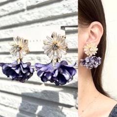 クリアガラスフラワー×パープルドロップフリルフラワー　ピアス　イヤリング