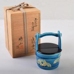 石田陶春 丹波花入【堀内宗完(兼中斎)箱書】共箱 共布 女流陶芸家 茶道具 石田陶春 丹波花入【堀内宗完(兼中斎)箱書】共箱 共布