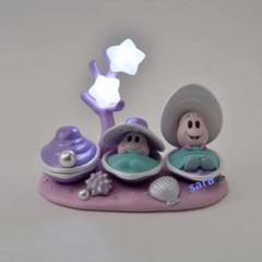 ヤングオイスター アクセサリートレイ LEDライト ディズニーストア 新品☆ヤングオイスター アクセサリートレイ LEDライト ふしぎの