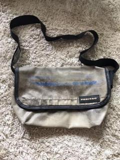 freitag フライターグ ショルダー 斜めがけ 旅行 ダメージあ