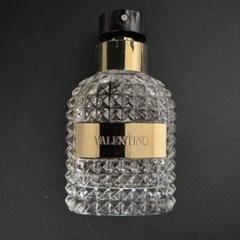 VALENTINO 香水(男性用) ヴァレンティノ　ウォモインテンス　50ml Amazon | ヴァレンティノ VALENTINO ウォモ インテンス 100ml