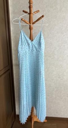 UNIQLO 水色 プリーツ キャミワンピース M(1回だけ着た)