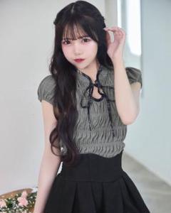 ミシェルマカロン シャーリングリボントップス