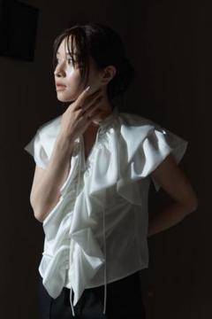 安い購入 laube ジャケット ネイビー 新品未使用 blanc テーラード