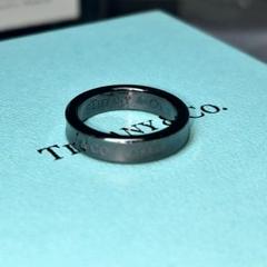 希少★Tiffany＆Co. ブラックチタン ナローワイドリング 16号 Tiffany & Co. - ティファニー 美品 ブラック チタン ナロー