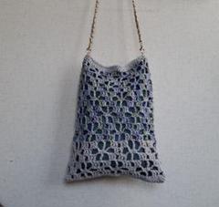 『ハンドメイド』紫陽花色の透かし編みポシェット 手編み