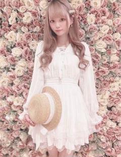 リズリサ LIZLISA シフォンセーラーセットアップ ホワイト 白 美品 リズリサ LIZLISA シフォンセーラーセットアップ ホワイト 白 美