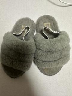 値下げしました‼️UGG アグ グレー 23cm サンダル スリッパ フリース素材 値下げしました‼️UGG アグ グレー 23cm サンダル スリッパ