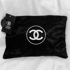 CHANEL 黒 もこもこフェイクファー ポーチ ノベルティ シャネル CHANEL - シャネル ノベルティポーチの通販 by momo's shop