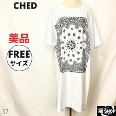 美品　CHED トップス　ビッグTシャツ　半袖　ペイズリー柄　カジュアル　大きい