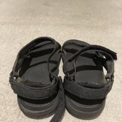 Teva キッズ ブラックサンダル
