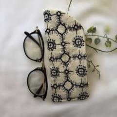 草です！刺繍生地のメガネケース　ハンドメイド 500x0.jpg