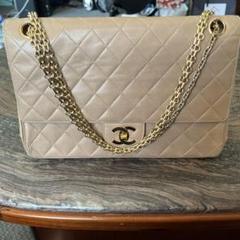 CHANEL ベージュ キルティング ショルダーバッグ