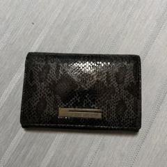 90s GIVENCHY ジバンシー 二つ折り財布 パイソン 蛇革 蛇 GIVENCHY ジバンシー 二つ折り 長財布 パイソン柄 レザー - メルカリ