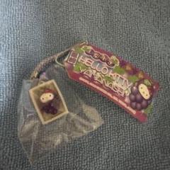 ご当地キティ♡レア♡山梨限定 巨峰三兄弟バージョン ご当地キティ♡レア♡山梨限定 巨峰三兄弟バージョン - メルカリ