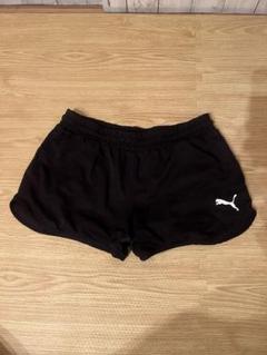 PUMA 黒 ランニングショーツ