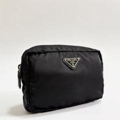 良品 PRADA 三角プレート ナイロン ポーチ ブラックm224 良品 PRADA 三角プレート ナイロン ポーチ ブラックm224 - メルカリ