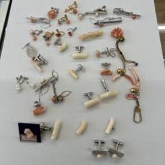 珊瑚　アクセサリー　たくさん