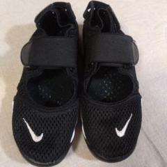 NIKE エアリフト 22㎝ NIKEエアリフトキッズ 22センチ 黒 - サンダル一 番 安い 通販