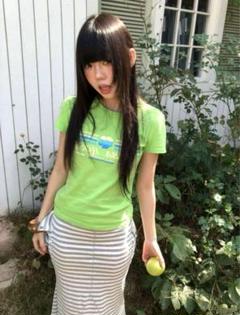 小顔見え×美シルエット／y2kグリーンショート丈Tシャツ 平成女児